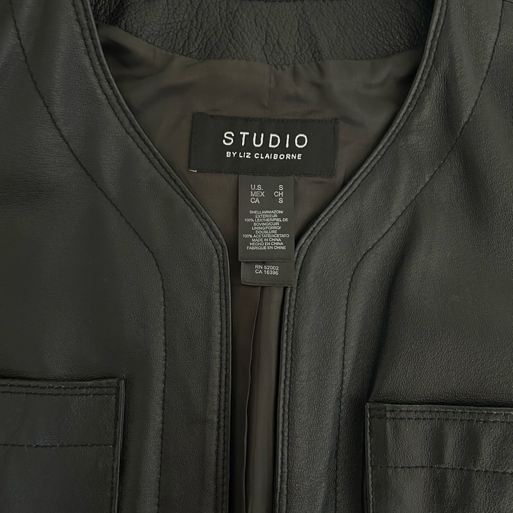 Liz Claiborne Leather Jacket - Picture 2 of 3